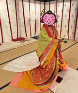 画像：着装体験の様子３
